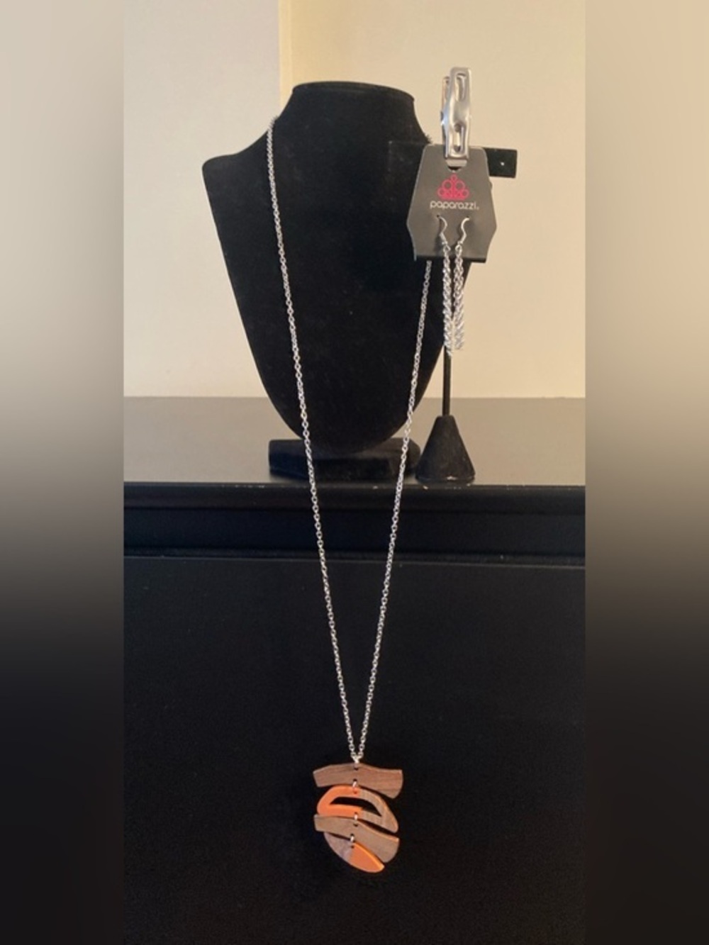 paparazzi Silver Tone Long Link Necklace with Pendant